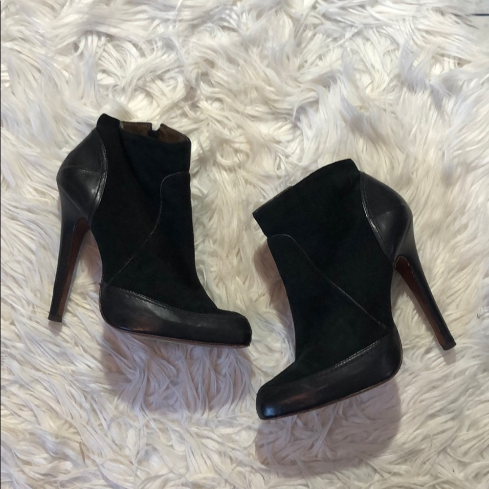 Forum Tufi Duek Suede Heeled Ankle Booties